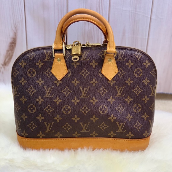 Louis Vuitton Handbags - Authentic Louis Vuitton Alma PM